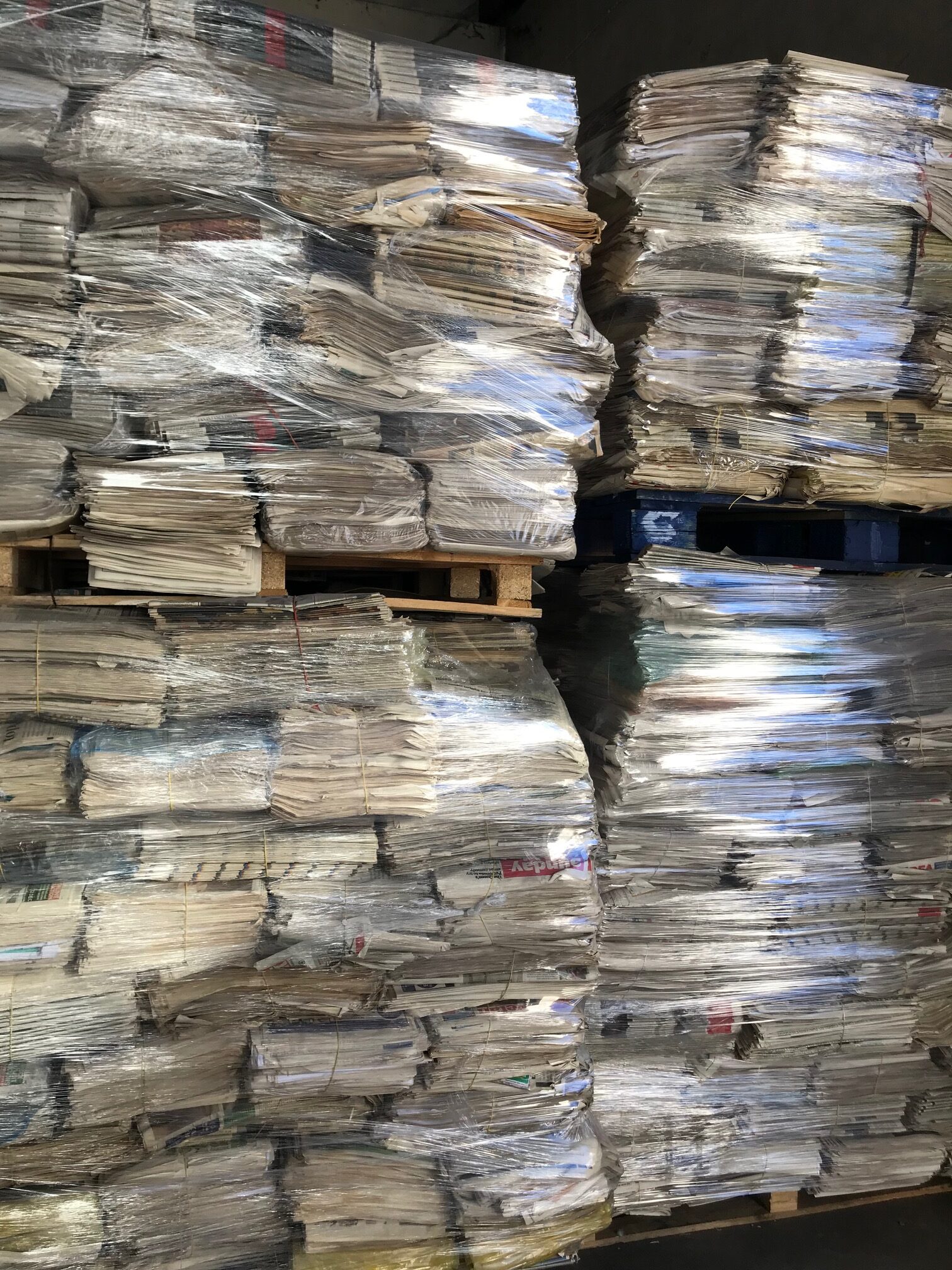 NEWSPAPER1 Newspaper bundles Job lots (Lot 1) - Image 1